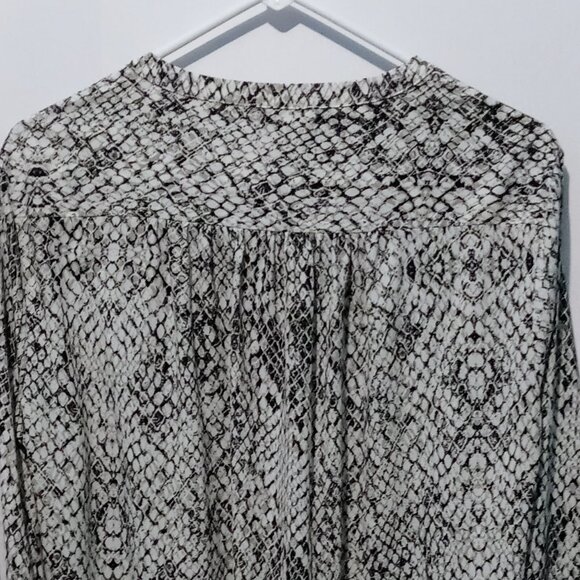 Calvin Klein Women's Animal Snakeskin Print Long Sleeve Blouse Size XL - Picture 5 of 9